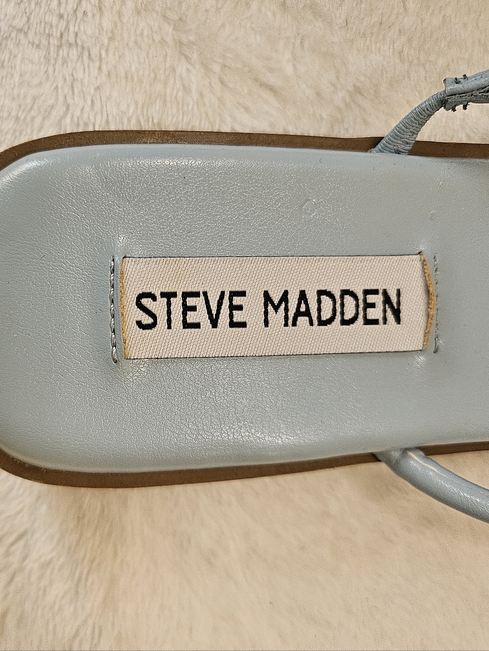 Steve Madden Pale Blue Strappy Toe-Ring Heels with Gold Accent - Picture 6 of 9